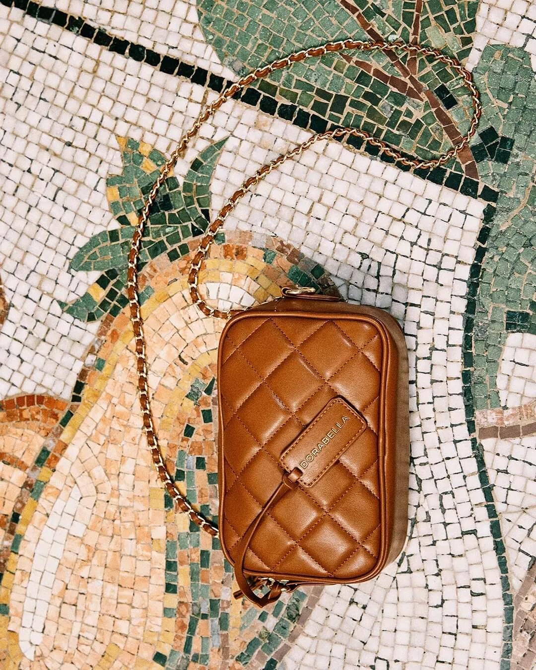 Camera bag in ecopelle trapuntata a rombi rossa CUOIO